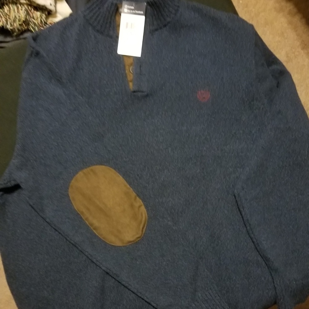 Chaps 3 button sweater - Picture 3 of 3